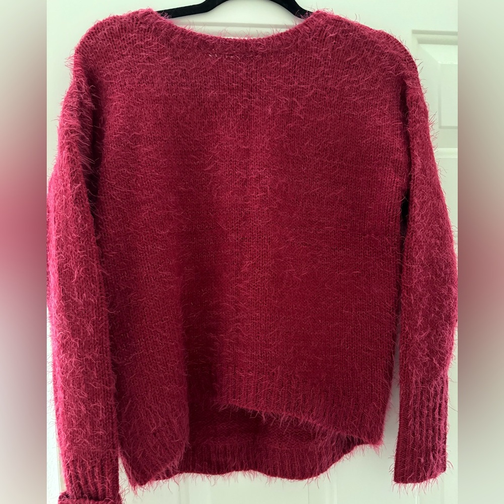 Sweater – cranberry color